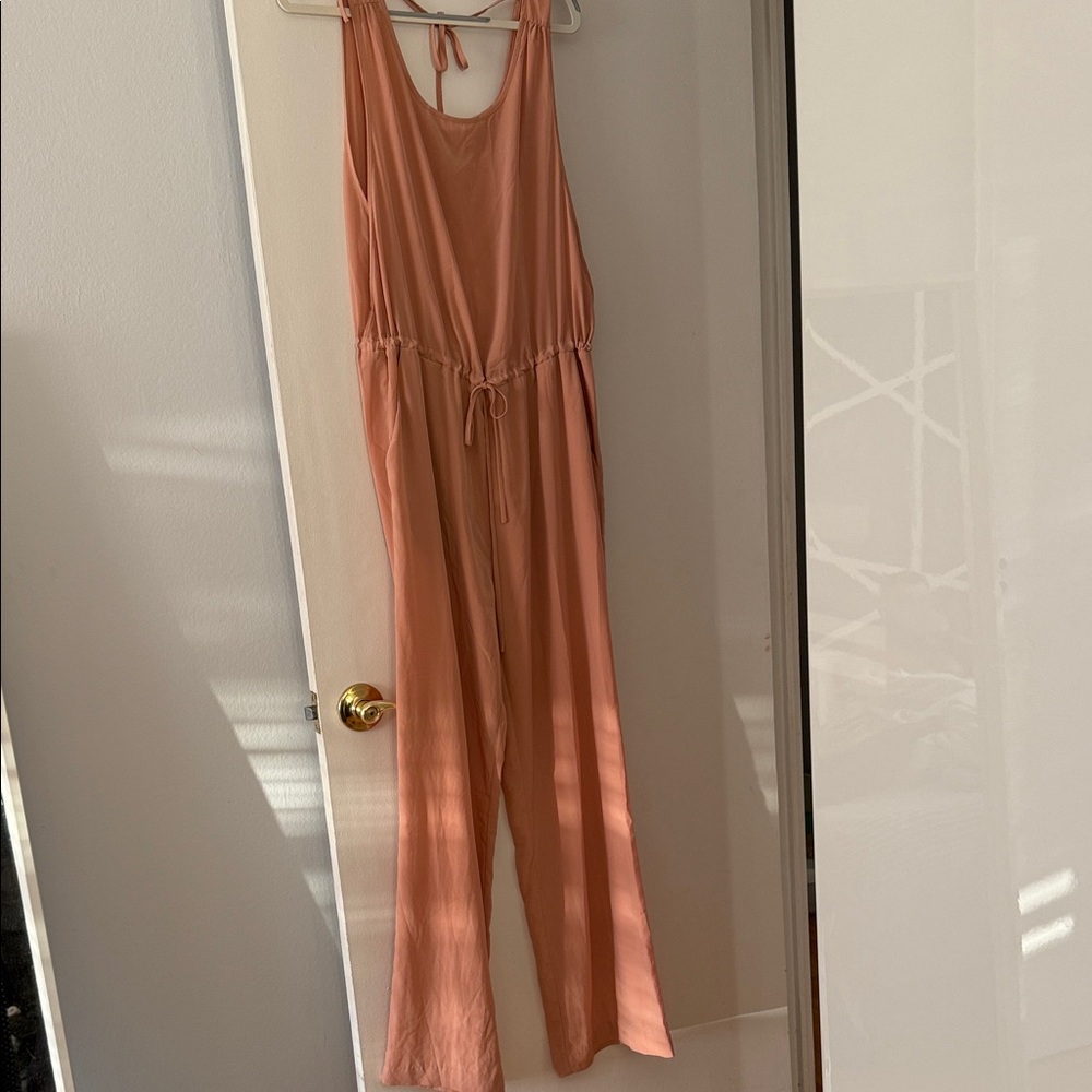 ZOA New York. Size S. Womens Sleeveless Tie-Waist Jumpsuit in Light Peachy